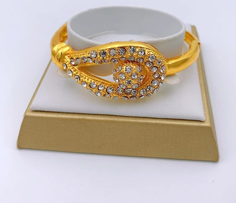 Elegant Golden Glamour: Bridal Ensemble